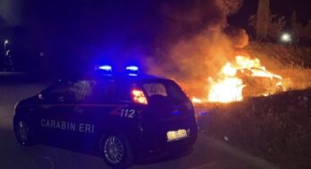 Auto in fiamme, 20enne salvo per miracolo