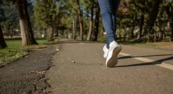 Se vuoi allungare la tua vita di 11 anni, devi camminare tutti i giorni: quanti minuti bastano