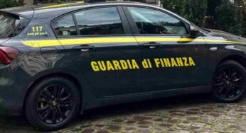 Fondi, scene da film: prima la fuga e poi l’aggressione ai finanzieri