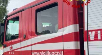 Latina, scoppia un incendio in una palestra: intervengono i vigili del fuoco