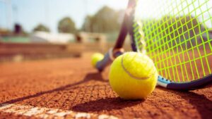 Perché il punteggio del tennis è 15, 30, 40? Il mistero medievale legato ai quadranti degli orologi.