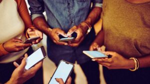 Perché gli algoritmi ci stanno rendendo tutti più simili