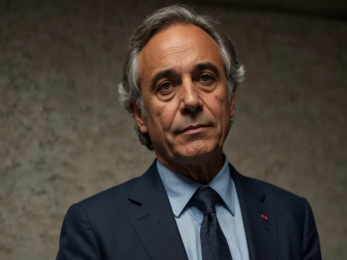 Vannacci: Solo un Sintomo di un Sistema Politico Malato, Incluso il Partito Democratico
